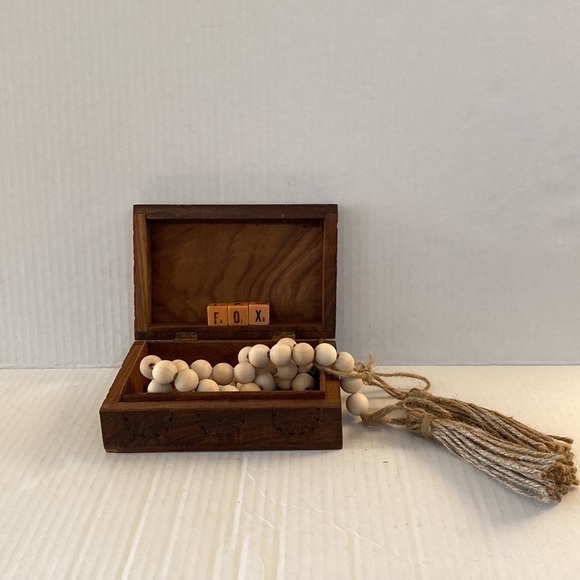 Vintage Carved Wooden Box Made In India - Picture 10 of 13